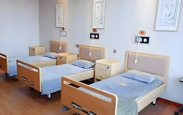 落户深圳怎么样_E句话 | 董璇“新婚即分居”？ E句话  低本较活成·生